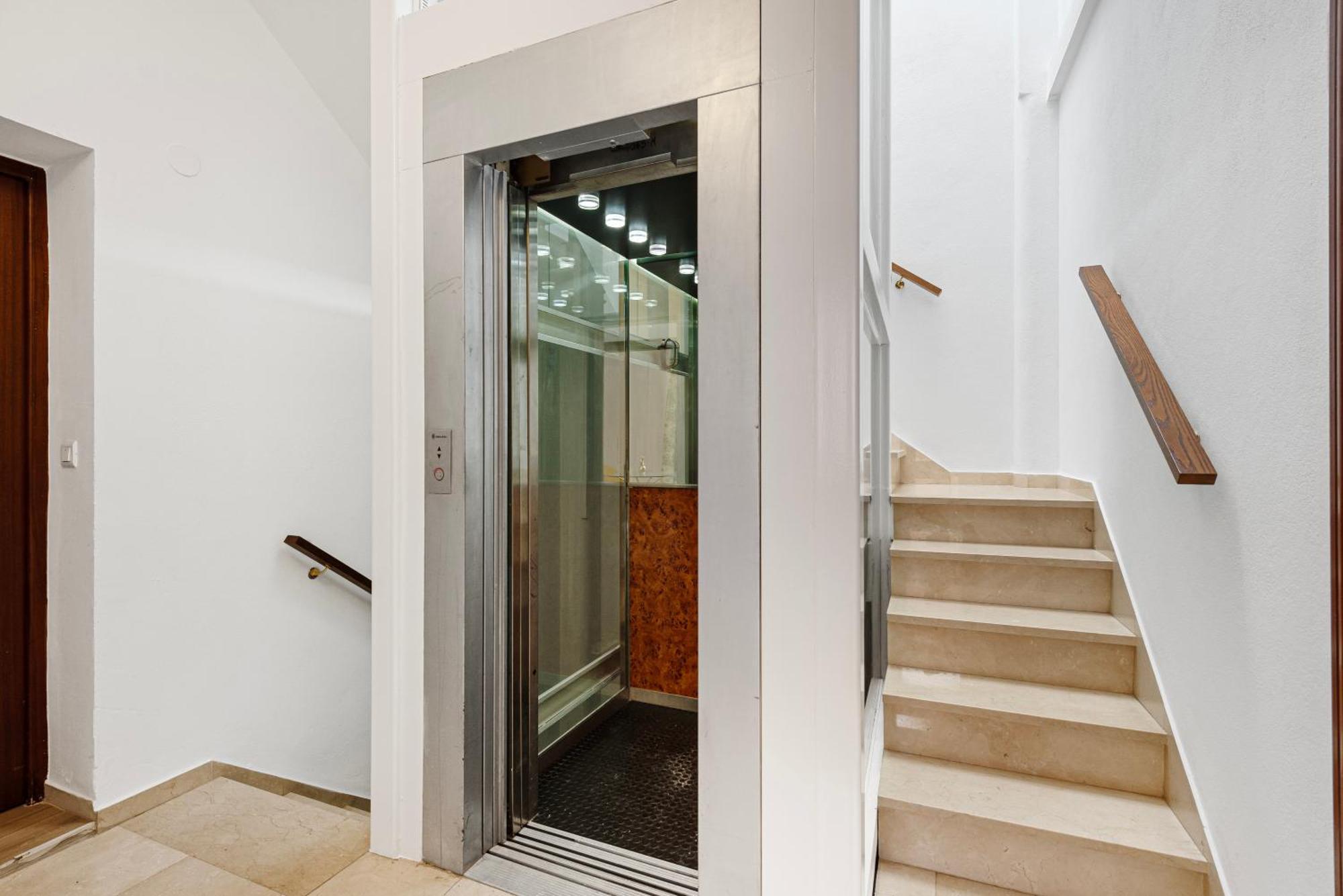 Ferienwohnung Trinidad Grund Centro Málaga Exterior foto